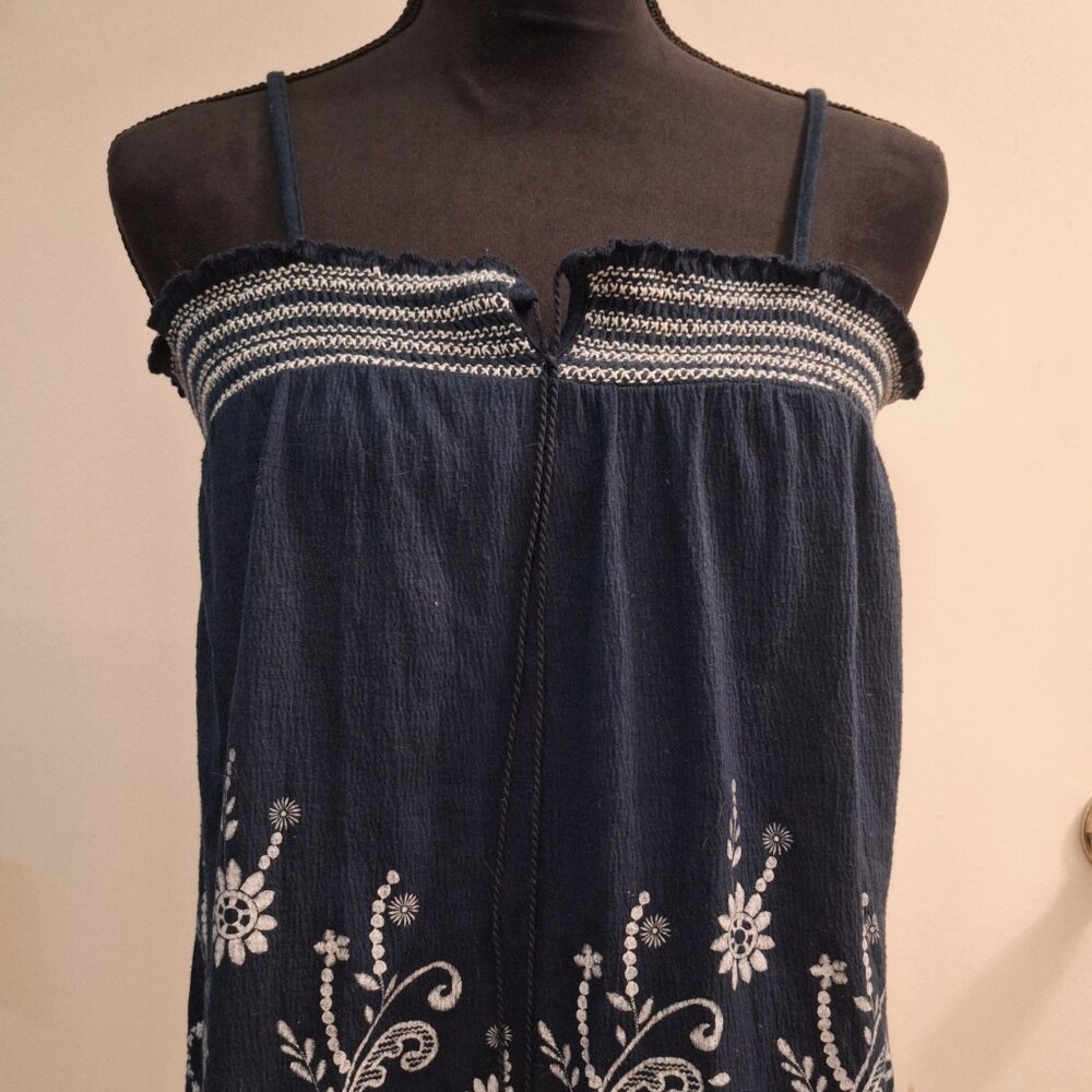 Blue tank top